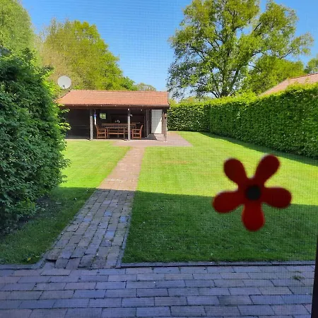 Ferienhaus Mit Garten